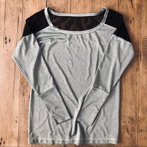 SALE! 3/$20 Zella | L/S Mesh Workout Top Size XS